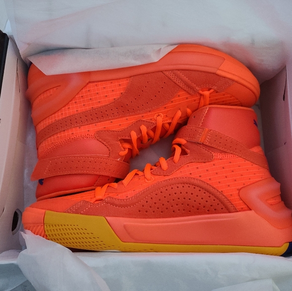 Puma basketball high tops - Picture 1 of 6